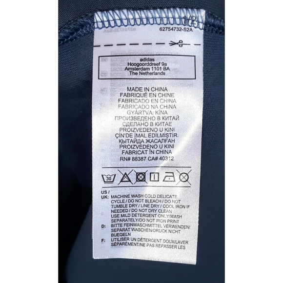 adidas GP9739 ID button front casual shirt NWT - Picture 4 of 4